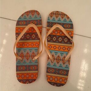 Aztec Print Lightweight Home & Beach Flip Flops for Women